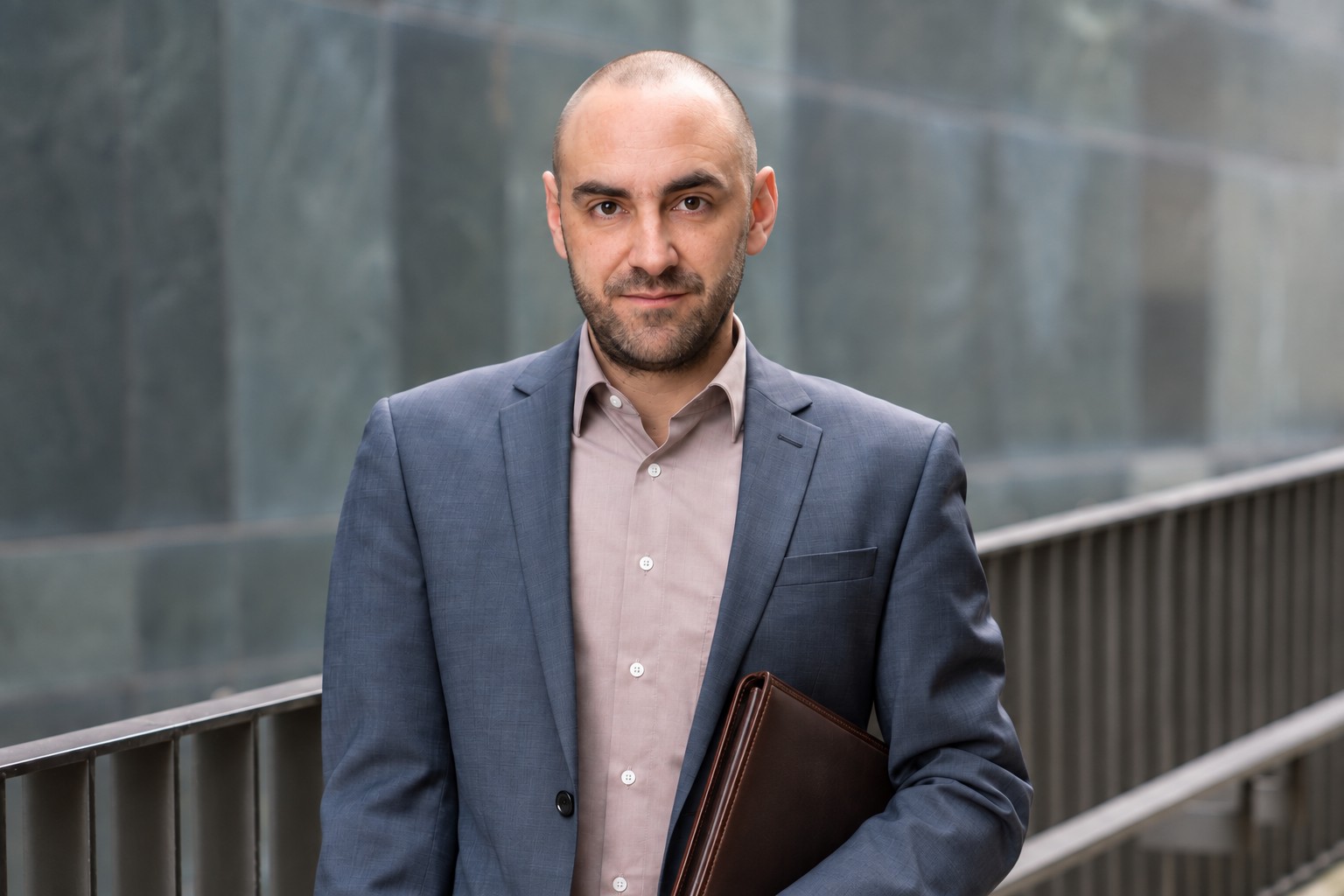 Dr. Stefan Lindner